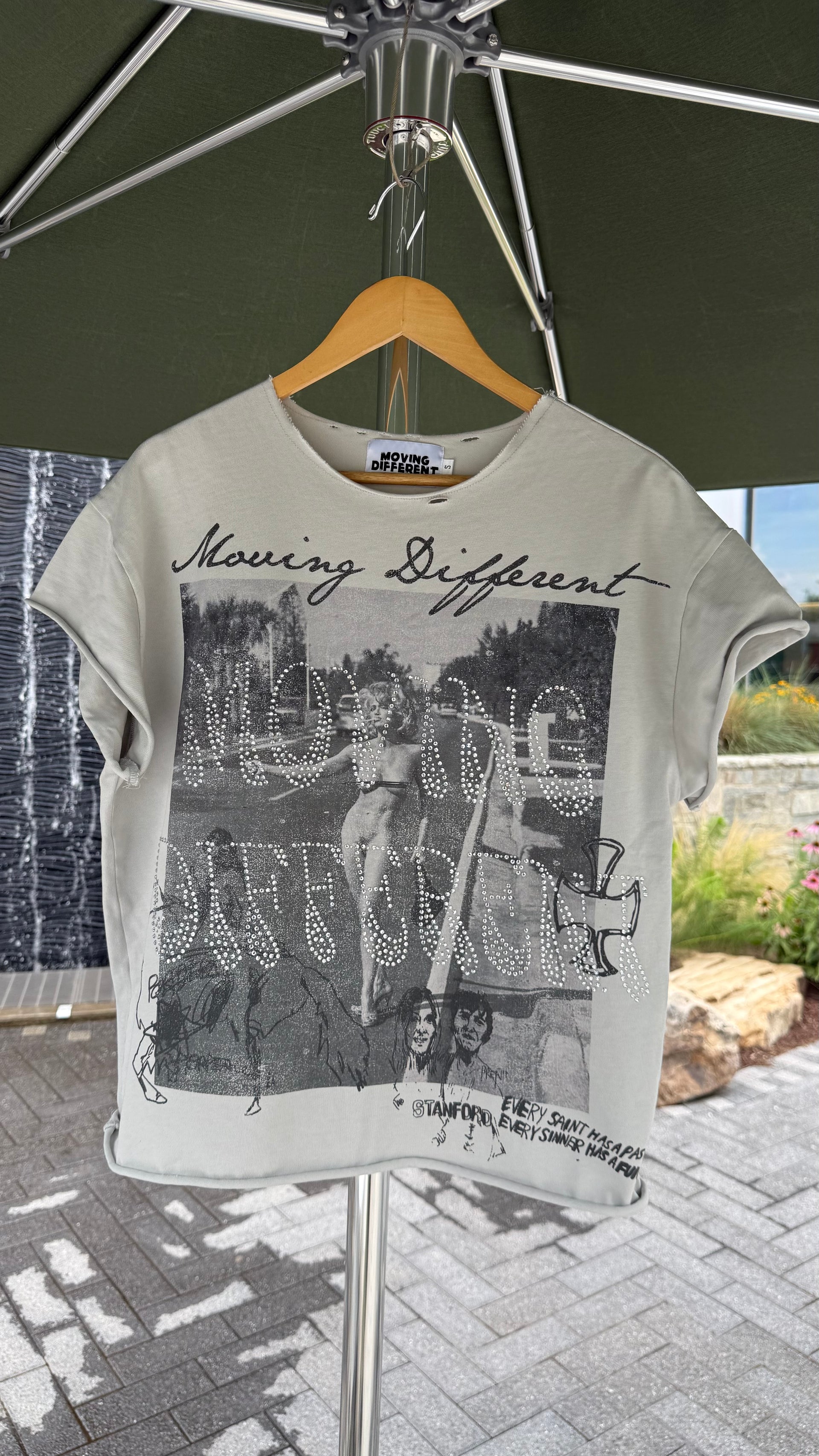 MADONNA MOVING UP TEE